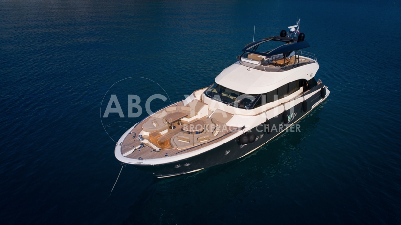 Monte Carlo Yachts 76 - Bild 2