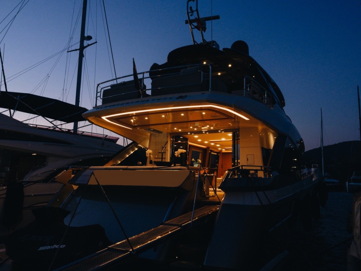 Monte Carlo Yachts 80 - imagen 3