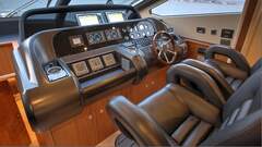Sunseeker 80 Yacht - picture 10