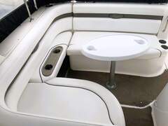Rinker 280 Express Cruiser - picture 6