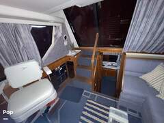 Carver 28 Aft Cabin - picture 5
