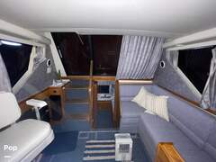 Carver 28 Aft Cabin - picture 6