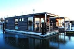 HT4 Houseboat Mermaid 1 With Charter - immagine 1