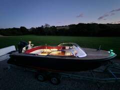 Cougar Powerboats Custom Luxury Tender - fotka 10