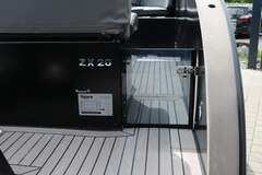 Futuro ZX20 MIZU Edition Gebrauchtboot auf Lager - fotka 5