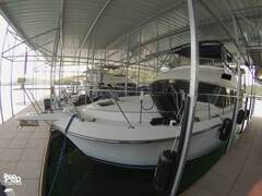Carver 370 Aft Cabin - picture 9