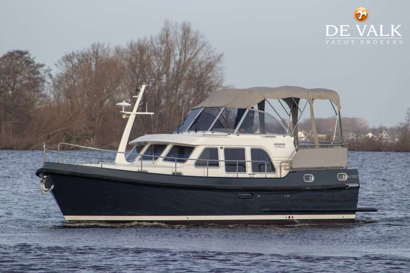 Linssen Grand Sturdy 350 AC - picture 2