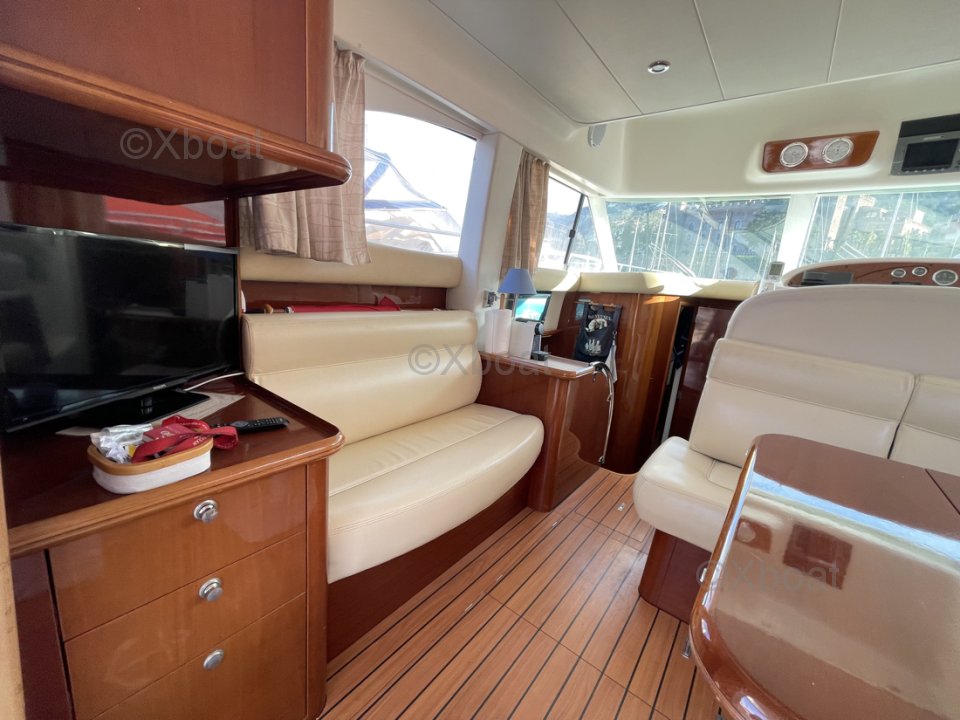 Jeanneau Prestige 36 Fly well Maintained, Regular - image 3
