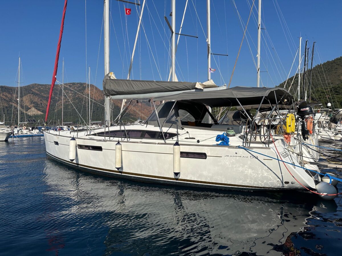 Jeanneau 53 (sailboat) for sale
