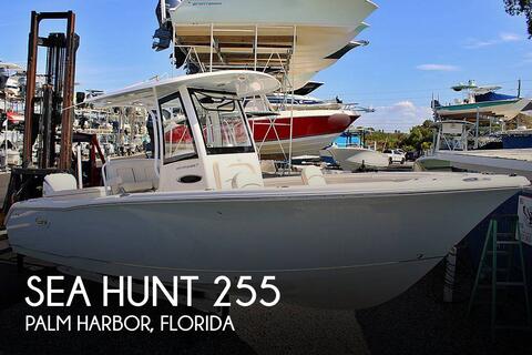 Sea Hunt Ultra 255 SE