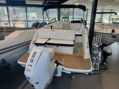 Sea Ray 250 SDX - picture 1