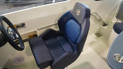 Parker 630 Day Cruiser mit 115PS Lagerboot - picture 9