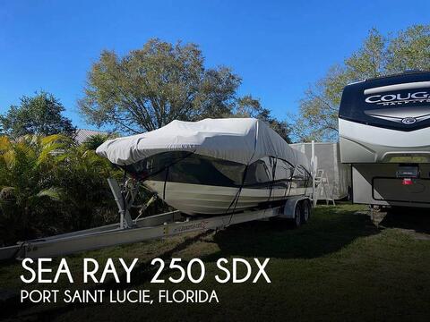Sea Ray 250 SDX