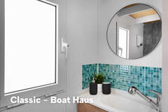 Boat Haus Mediterranean 8x3 Classic Houseboat - image 8