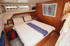 Mainship 460 Trawler - picture 3