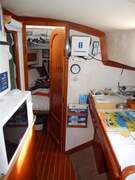 Freedom 35 CAT Ketch - picture 6