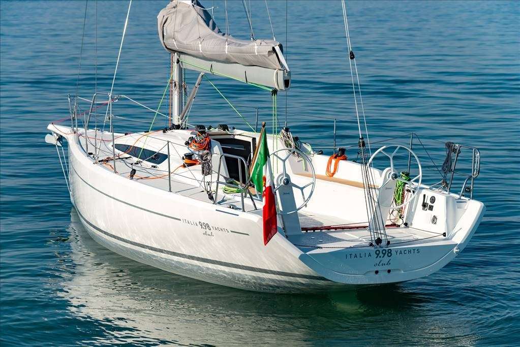 Italia Yachts 9.98 - zdjęcie 3