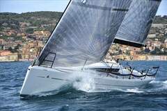 Italia Yachts 9.98 - picture 1