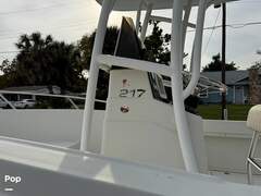 Qwest 217 Open Fisherman - picture 10