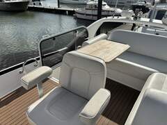 Galeon 330 Fly - picture 5