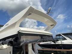 Galeon 290 Fly - picture 10