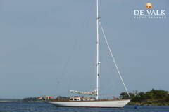 Classic Sailing Yacht - picture 4
