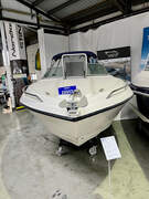 Chaparral 2550 Sport Duoprop, Toilettenraum - image 3
