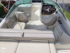 Sea Ray 220 Sundeck - picture 8