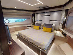 Sunseeker 88 Yacht - picture 10