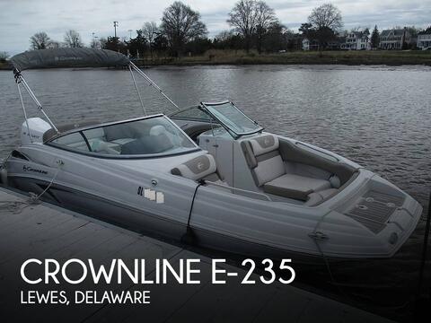 Crownline E-235