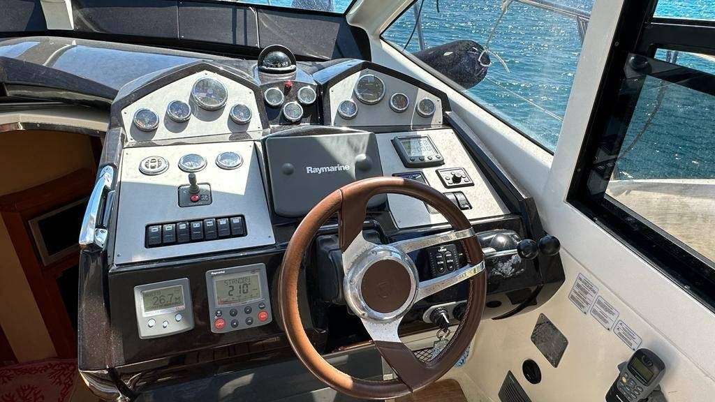 Absolute Yachts 40 HT - resim 2