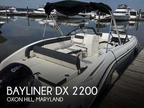 Bayliner DX 2200
