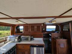 Marine Trader 40 Double Cabin - image 9