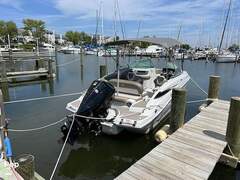 Crownline 235 - picture 2