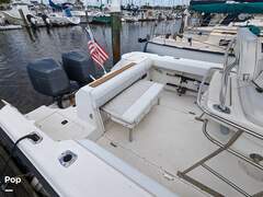 Boston Whaler 26 Outrage - picture 4