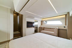 Prestige 460 Fly - picture 5