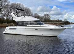 Bayliner 3688 Fly - picture 1