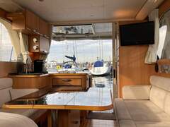 Greenline 33 Hybrid - picture 2