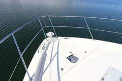 Riviera 6000 Sport Yacht - picture 9