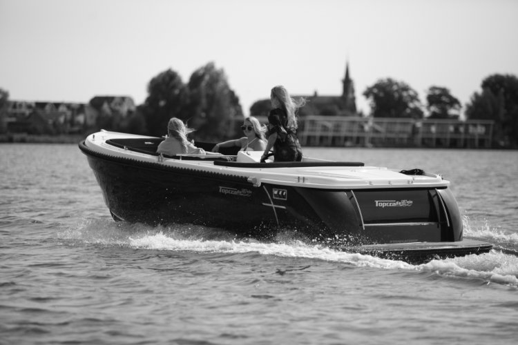 Topcraft 605 Tender - picture 3