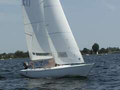 Soling 825 - picture 1