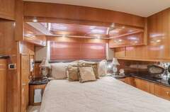 Carver 570 Voyager Pilothouse - image 6