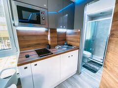 Smart Hausboot 9, Houseboat + Motor, Solars, Küche - resim 7