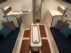 X-Yachts IMX 38 Offshore - image 5