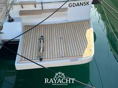 Mochi Craft 56' Fly - picture 10
