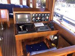 Classic Wooden Ketch - picture 3