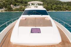 Ferretti Yachts 730 - resim 2