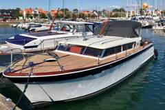 Chris-Craft Roamer Express Deluxe - picture 1