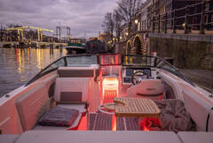 Sea Ray 230 SPXE - X Version Limited Edition - imagen 3