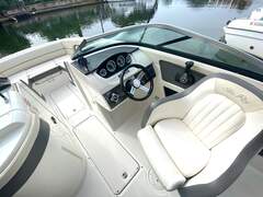 Sea Ray 220 Sundeck - picture 5